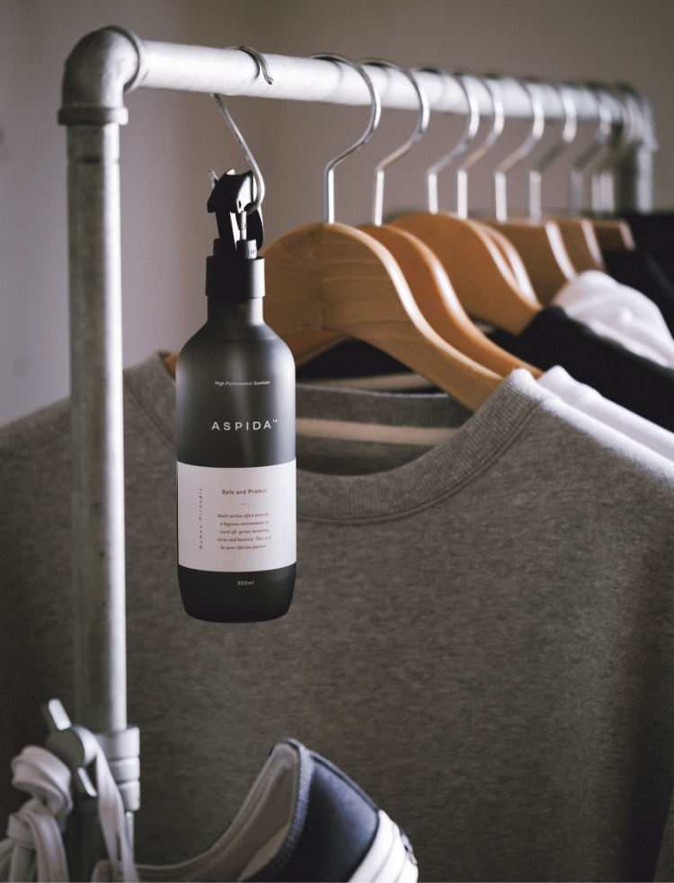 消臭力。ニオイの元を分解する強力な消臭力